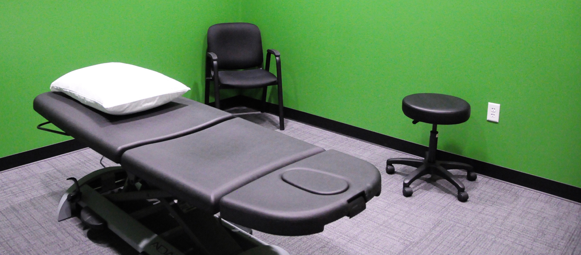 06-Green-Room
